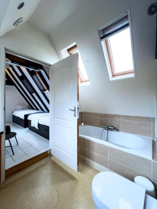 Fisherman'S Cottage - Surf Retreat Wijk aan Zee Bagian luar foto